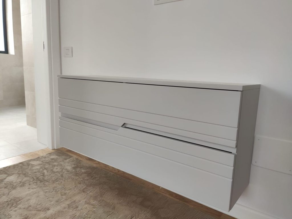 Comodă Suspendată cu Caneluri