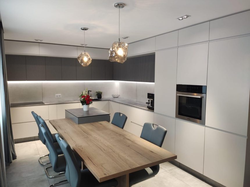 Cum alegem lemnul masiv pentru mobilierul la comandă